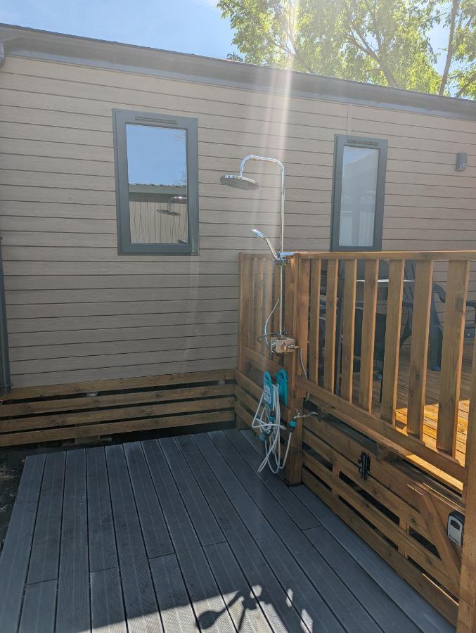 200M De La Plage Bungalow Luxe De 44M2 Menage Et Draps Inclus Camping 5 Etoiles Mayotte Lac Biscarrosse Koyobalys Zewnętrze zdjęcie